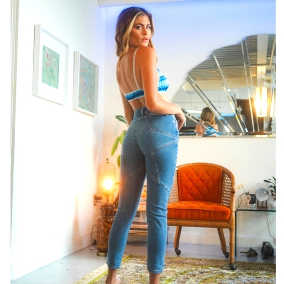 REVICE Denim - Revice Denim Star Venus Cropped  Retro 70's Inspired Cut size 26